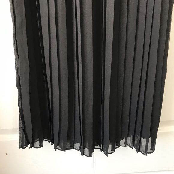 Urban Outfitters Sparkle & Fade pleated skirt - Picture 3 of 3